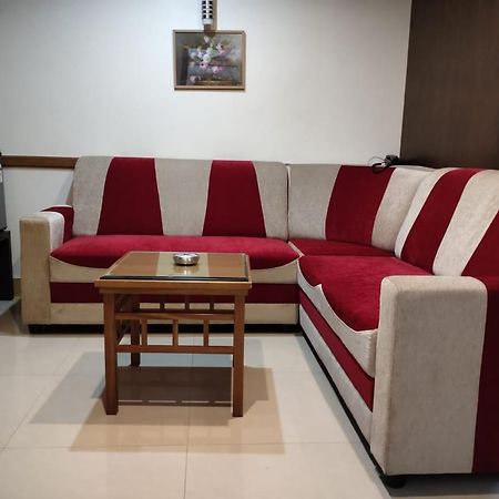 Hotel Western Gatz Theni Extérieur photo