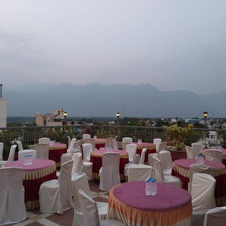 Hotel Western Gatz Theni Extérieur photo